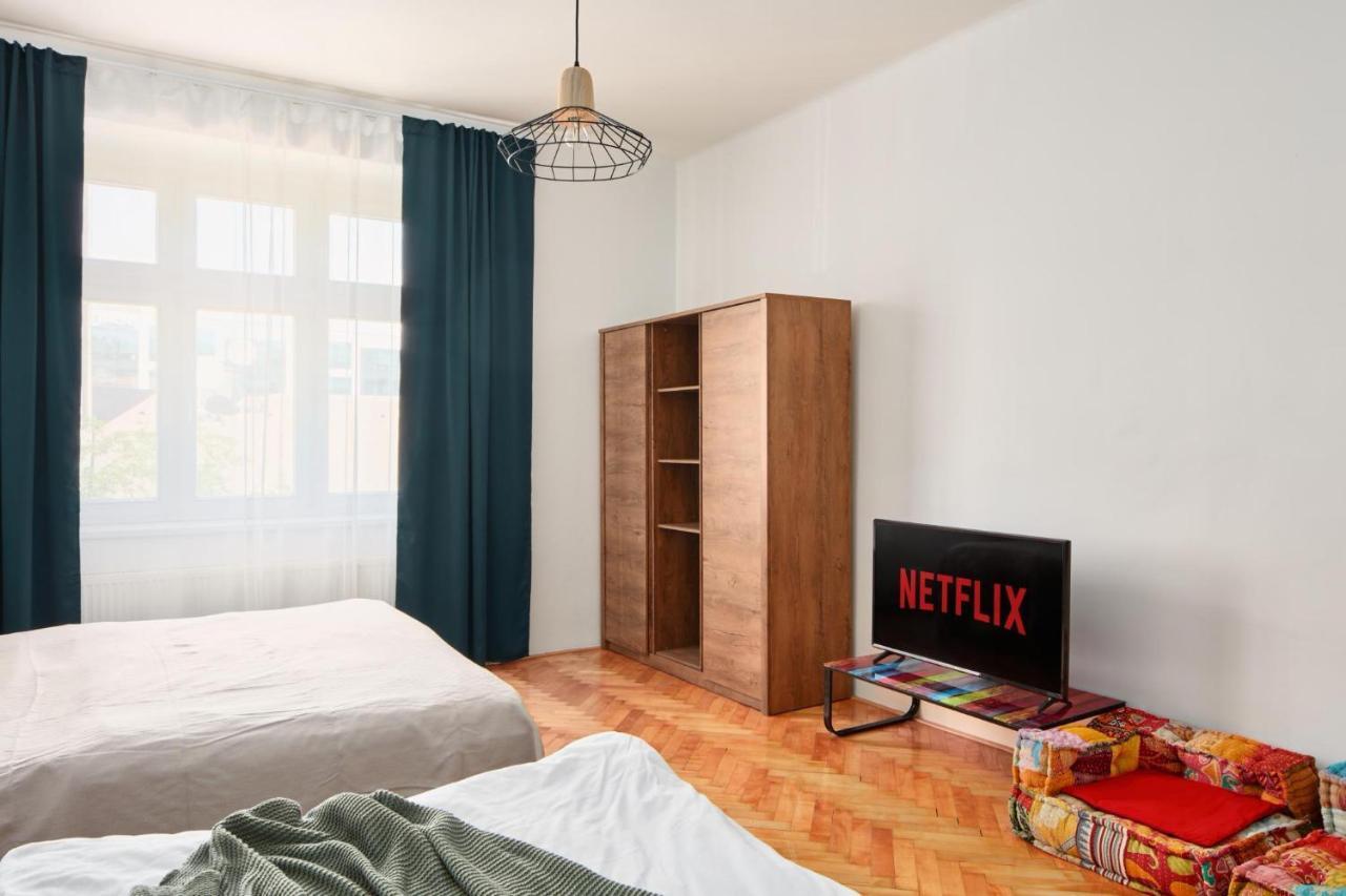 Prague Days - Spacious 3Bdr Apartment - Trendy Neighbourhood Eksteriør billede